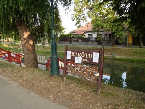 Kikötő.